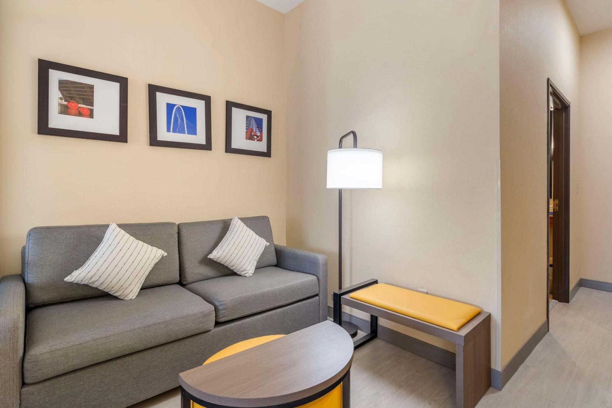 Comfort Suites Mckinney-Allen Екстериор снимка